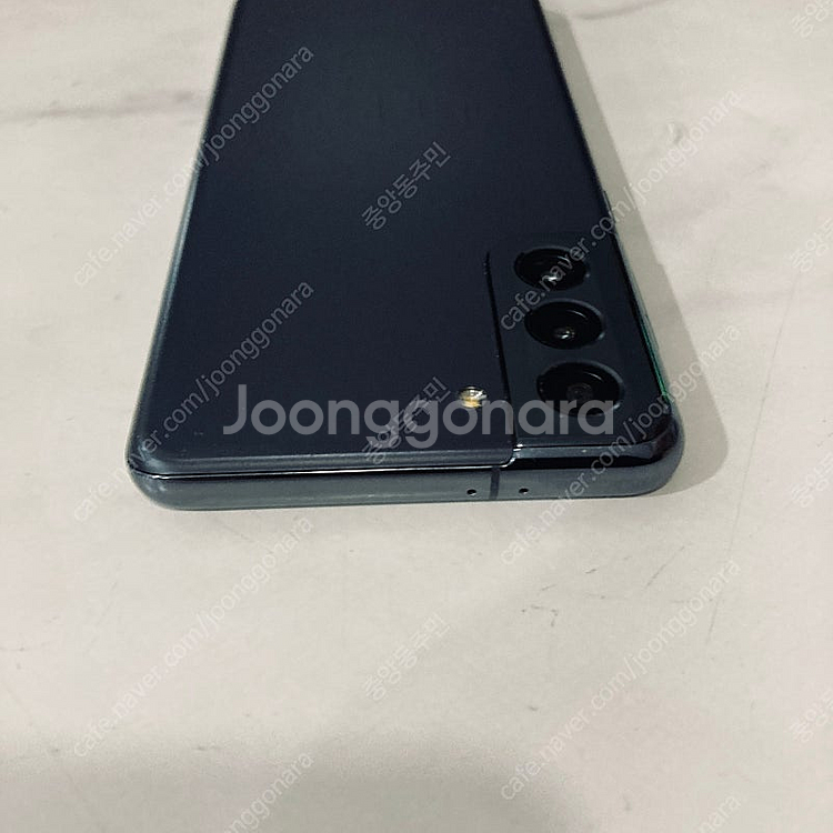 갤럭시 S21 블랙 256용량 매우깨끗한기기 15만원 판매합니다--3