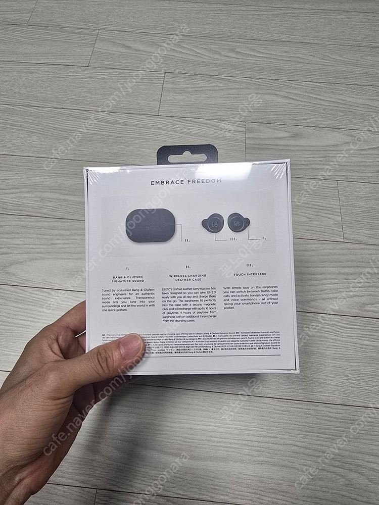 B&O E8 2.0 무선 이어폰 (미개봉 새상품) 팝니다.--1