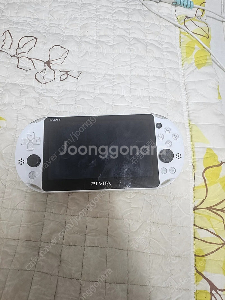 psvita 256g 화이트 팝니다--0