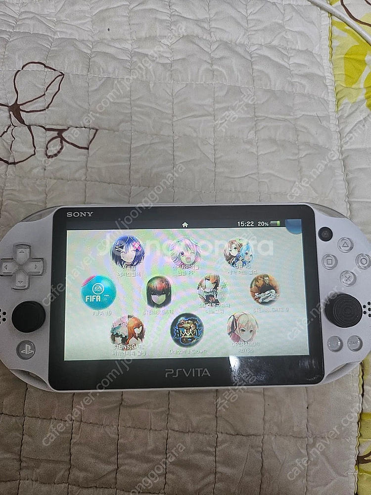 psvita 256g 화이트 팝니다--3