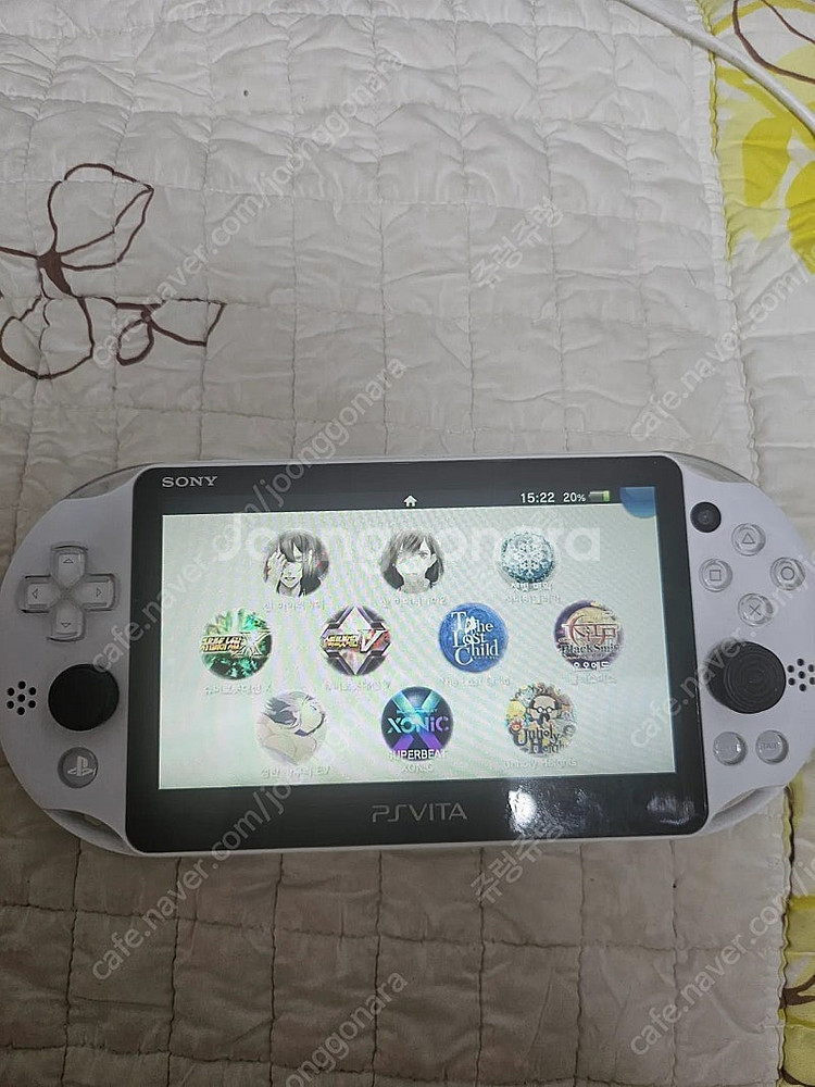 psvita 256g 화이트 팝니다--4