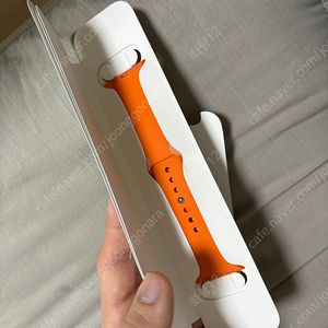 미개봉) 애플워치10 오랑쥬 스포츠 스트랩 42mm 팝니다