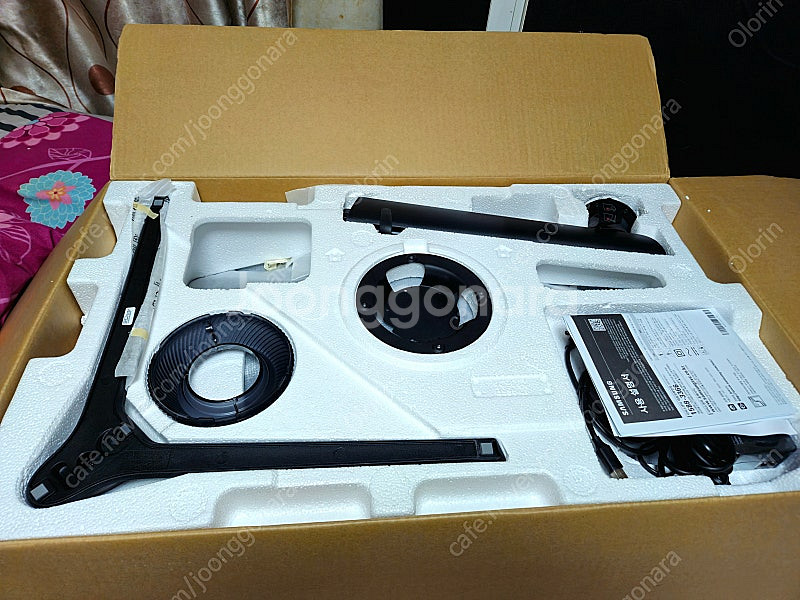 삼성 G6 오디세이 S32BG650 팝니다.--2