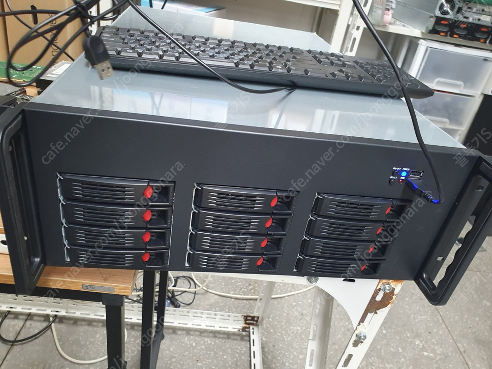 4U 12BAY NAS 스토리지케이스 및 완제품 팝니다.--1