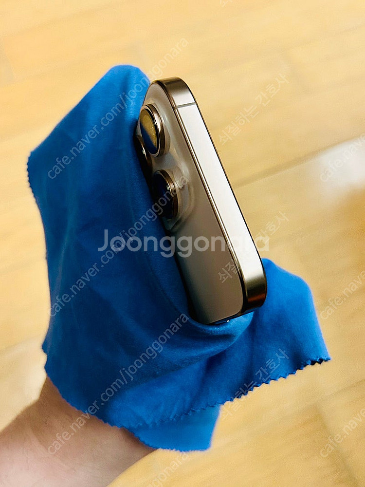 아이폰 16 프로맥스 1TB, 데저트 티타늄 + 케이스...--3