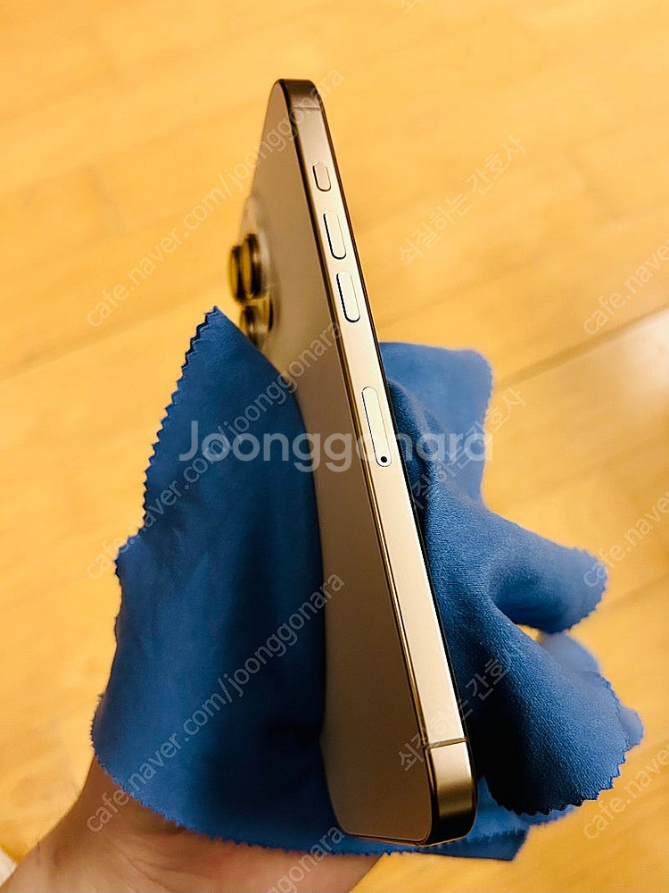 아이폰 16 프로맥스 1TB, 데저트 티타늄 + 케이스...--5