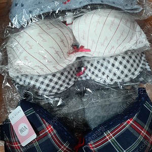 라보라 속옷 브래지어 80A 4장을 저렴한 가격에 득템하세요^^