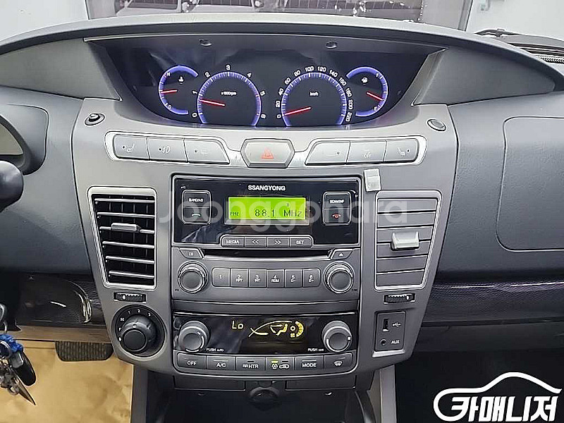 KG모빌리티(쌍용) 코란도투리스모 4WD GT 중고 코...--1