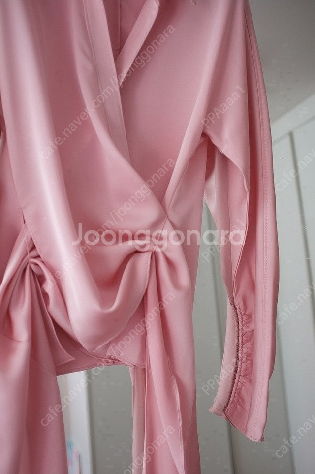 조이풀디자인 Wrap Silky Shirts 핑크--5