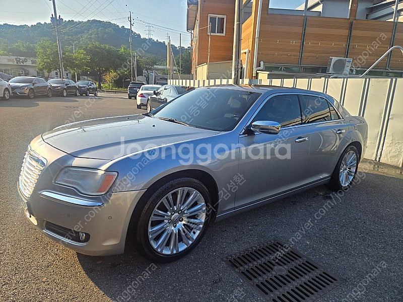 11년식신형크라이슬러300C 3.6휘발유 오토 팔아요 ...--6
