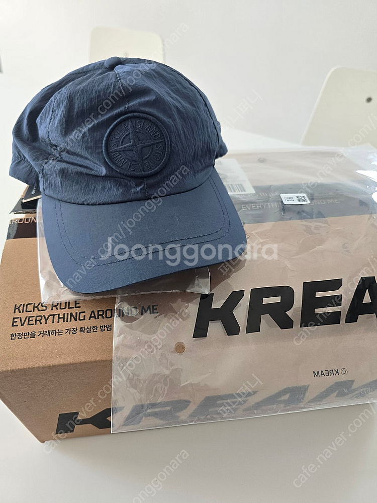 정품 스톤아일랜드 나일론 캡 네이비--0
