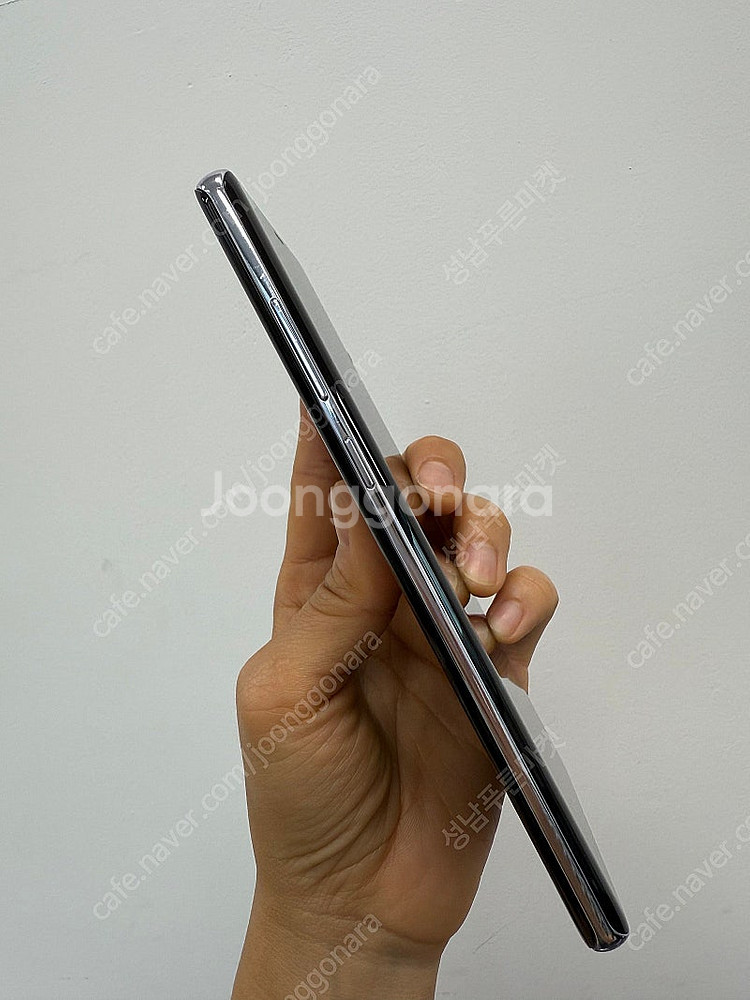 N950 갤럭시 노트8 블랙 64기가 8만 판매합니다.--4