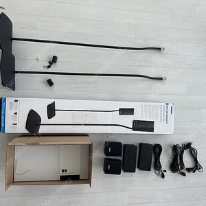 BOSE 서라운드 스피커 블랙 + 스탠드 팝니다.