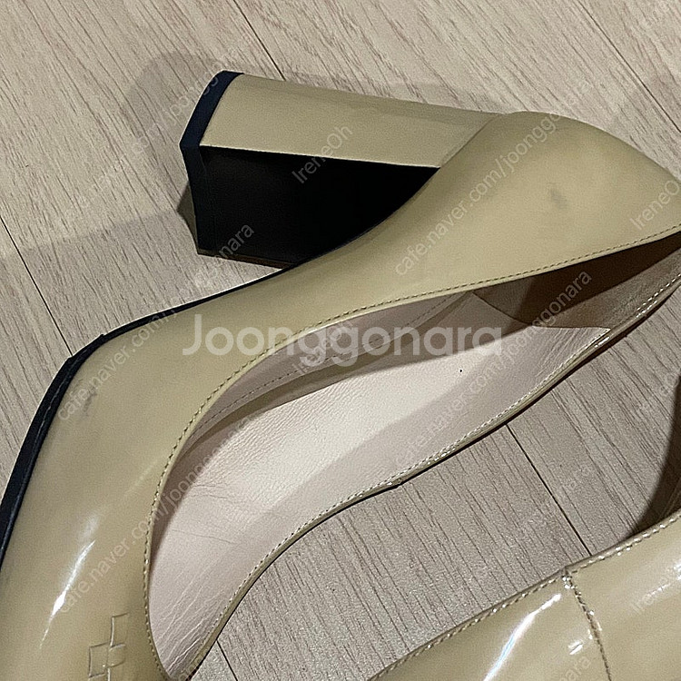 보테가베네타 정품 위빙 디테일 에나멜 힐 페이턴트 구두--4