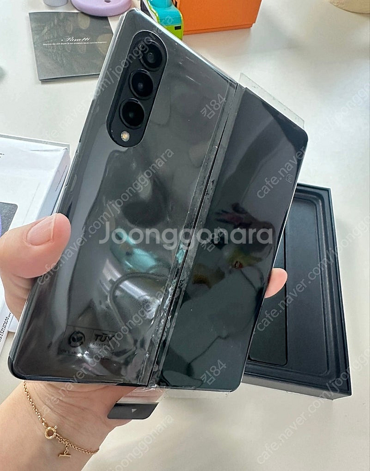 갤럭시 Z 폴드3 5G 팬텀블랙--2