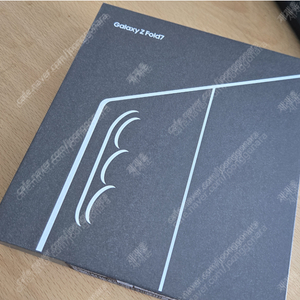 갤럭시 Z폴드7 1TB 제트블랙 자급제 미개봉 판매합니다 (램16GB)