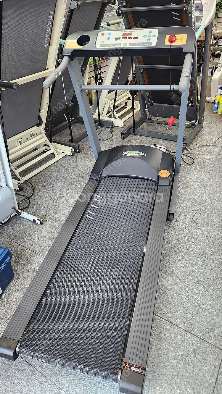 코베550 코베스포츠 국산중고런닝머신--1