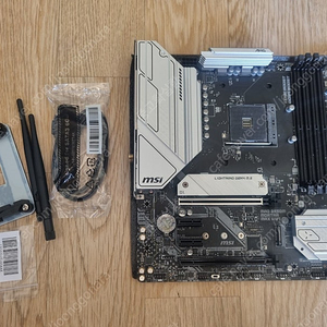 msi mag b550m mortar max wifi 메인보드 팝니다.