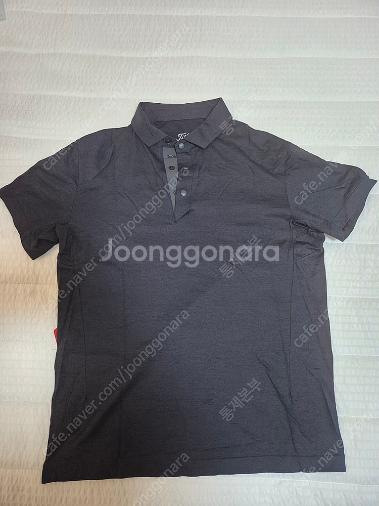 정품 ㅡ 타이틀리스트 반팔카라티 95 사이즈 슬림핏 판매합니다.--0