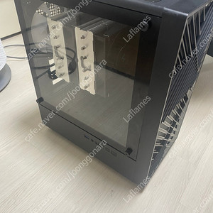 라이젠 8600g 컴퓨터 본체