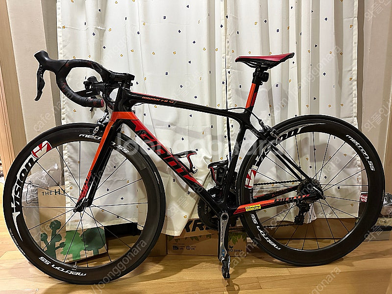 자이언트 tcr adv sl1 2016 기함--1
