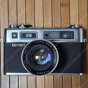 야시카의 RF 카메라 Yashica Electro 35