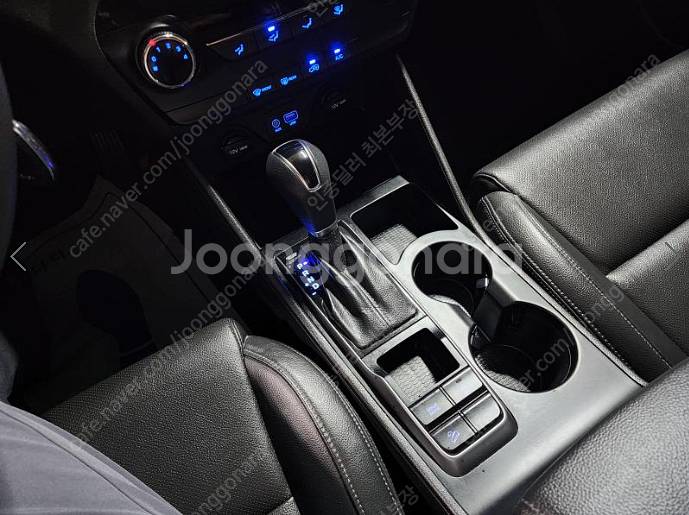중고하이브리드 무사고 주행거리 짧은 쌩쌩한 신차급 싼타...--9