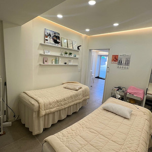 마사지베드 2개 판매합니다.