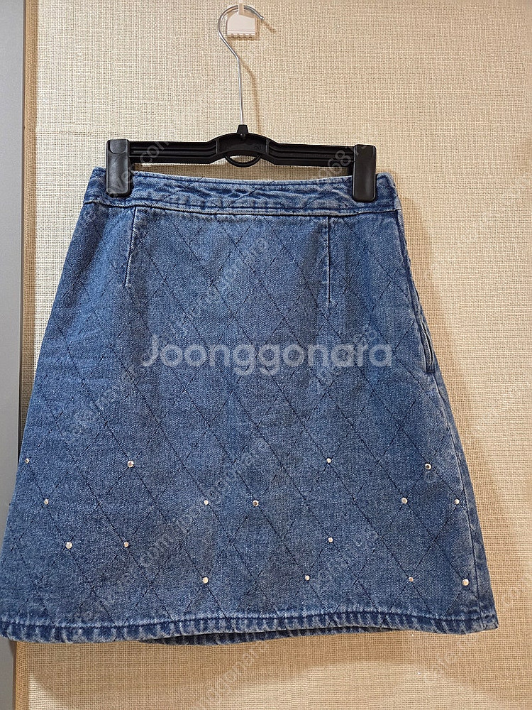 잇미샤 퀼팅청치마 55사이즈 팝니다--0