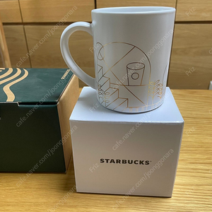 (미사용/새제품) 스타벅스 메리 클래식 머그 컵 355ml