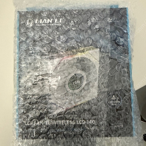 [미개봉] 리안리 UNI FAN TL Wireless LCD 140 단품 화이트 팝니다.