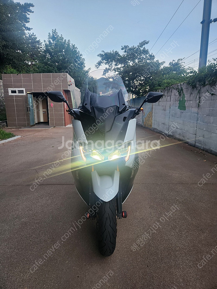 tmax560 튜닝 21년 팝니다--0