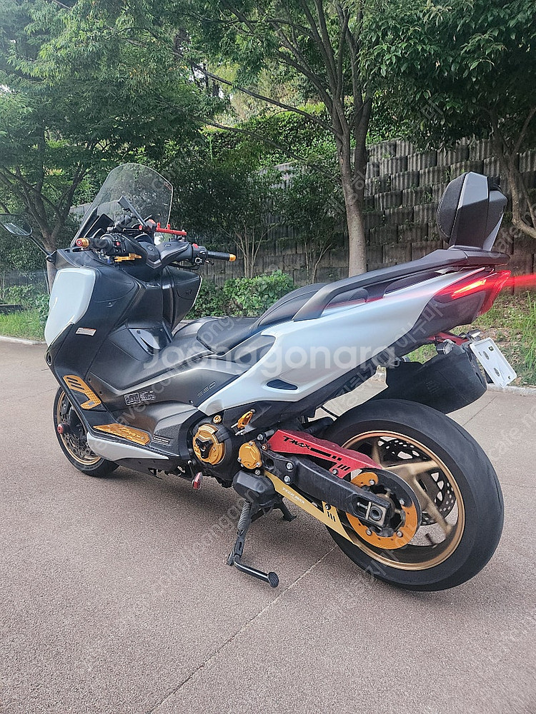 tmax560 튜닝 21년 팝니다--5