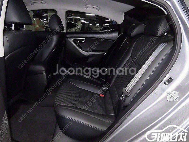 중고 더 뉴 아반떼 1.6 GDI 프리미엄 기본형 20...--7