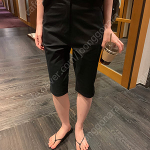 미뉴에트 버뮤다팬츠 카프리팬츠 Blons bermuda pants (블랙) S사이즈