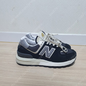 뉴발란스 574 레거시 운동화 사이즈 245 판매해요