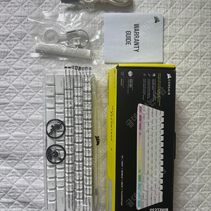[직거래/택배] 커세어 K70 PRO MINI 무선 기계식 키보드 (적축) 풀박스 판매합니다.