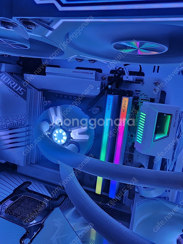 에센코어 KLEVV DDR5 7600 32GB--1