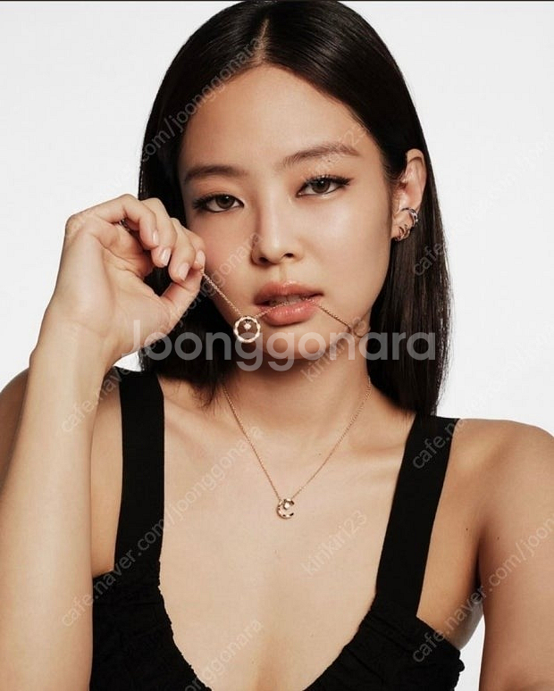 샤넬 코코크러쉬 다이아 목걸이 베이지골드 새상품급--2