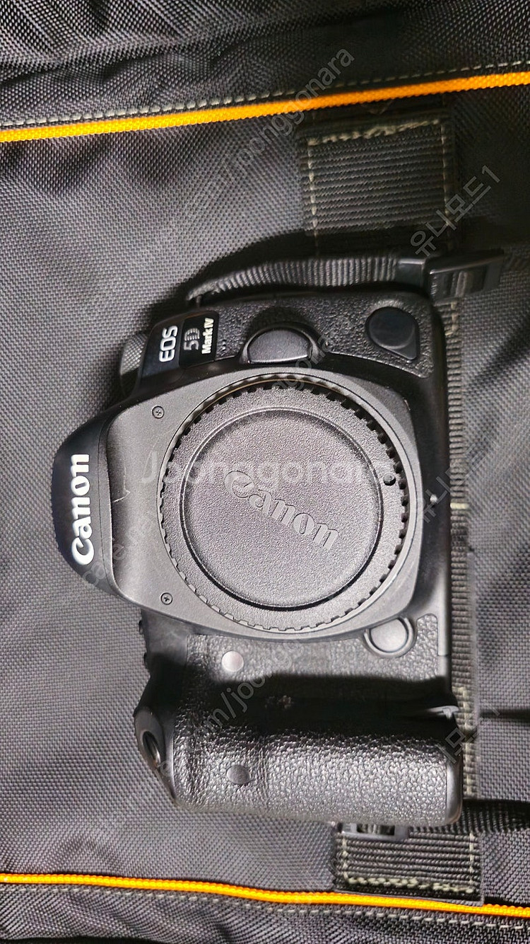 Canon EOS 5D Mark IV--1