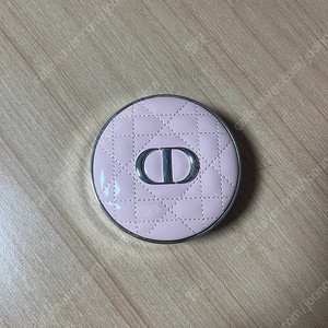 디올 포에버 스킨 글로우 쿠션 핑크 까나쥬 케이스 새상품