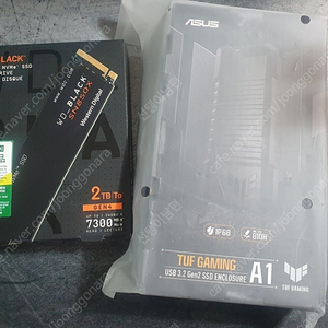 미개봉] WD SN850X 2TB + ASUS TUF A1(외장케이스) 판매합니다.
