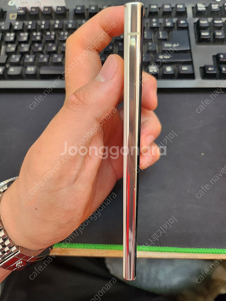 갤럭시S23울트라 크림 256GB 무잔상 상태좋은 중고...--2
