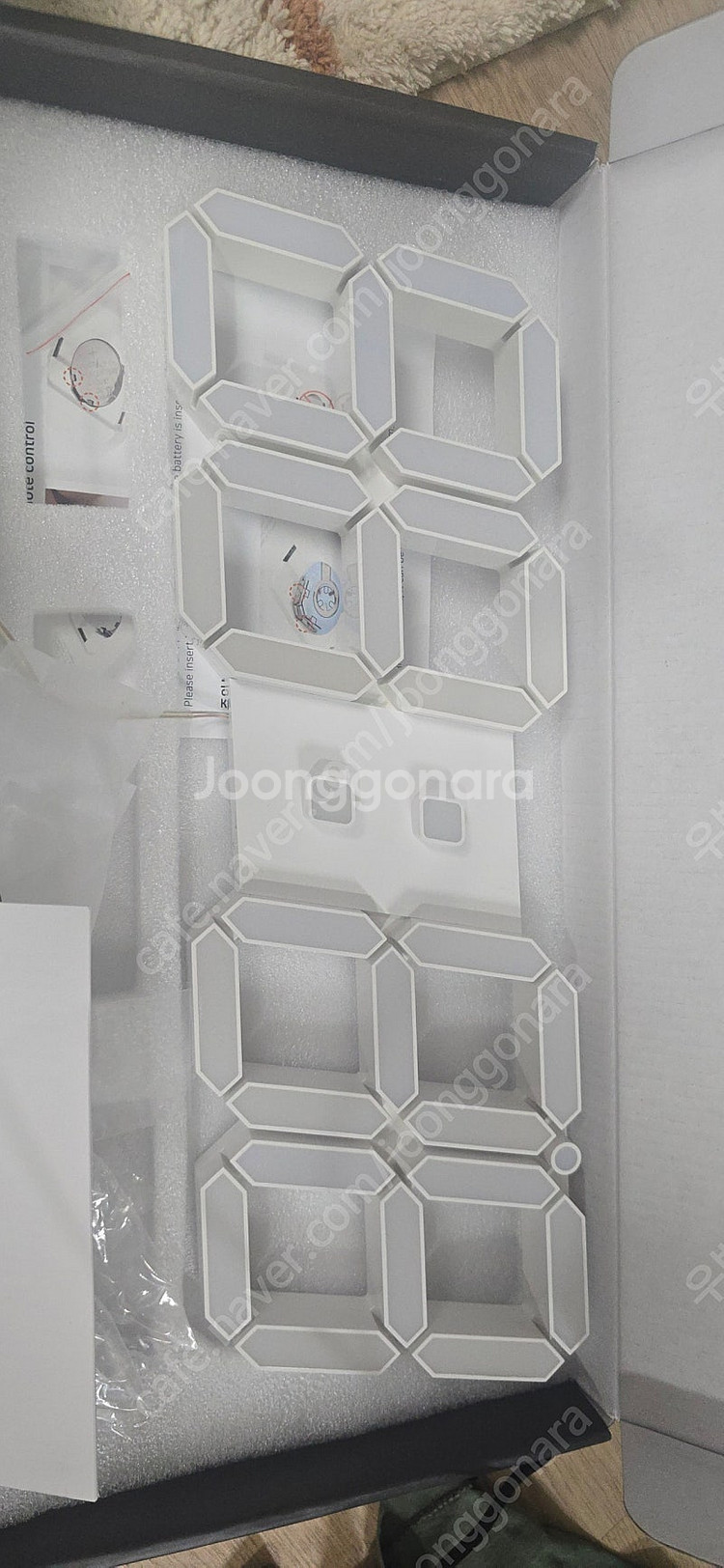 무아스 3D 빅플러스 화이트 벽걸이 LED 벽시계 판매합니다.--2