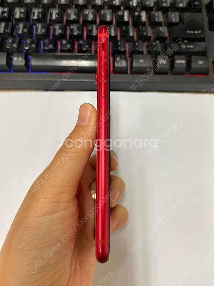 031415 아이폰SE2 레드 A급 64GB 무잔상 자...--4