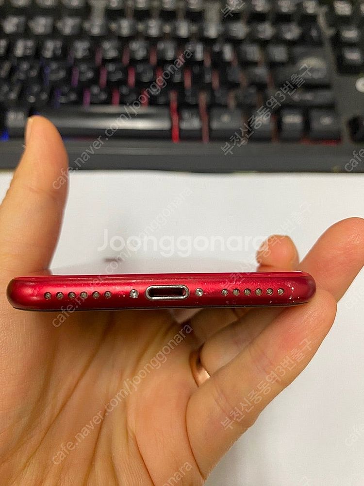 031415 아이폰SE2 레드 A급 64GB 무잔상 자...--6