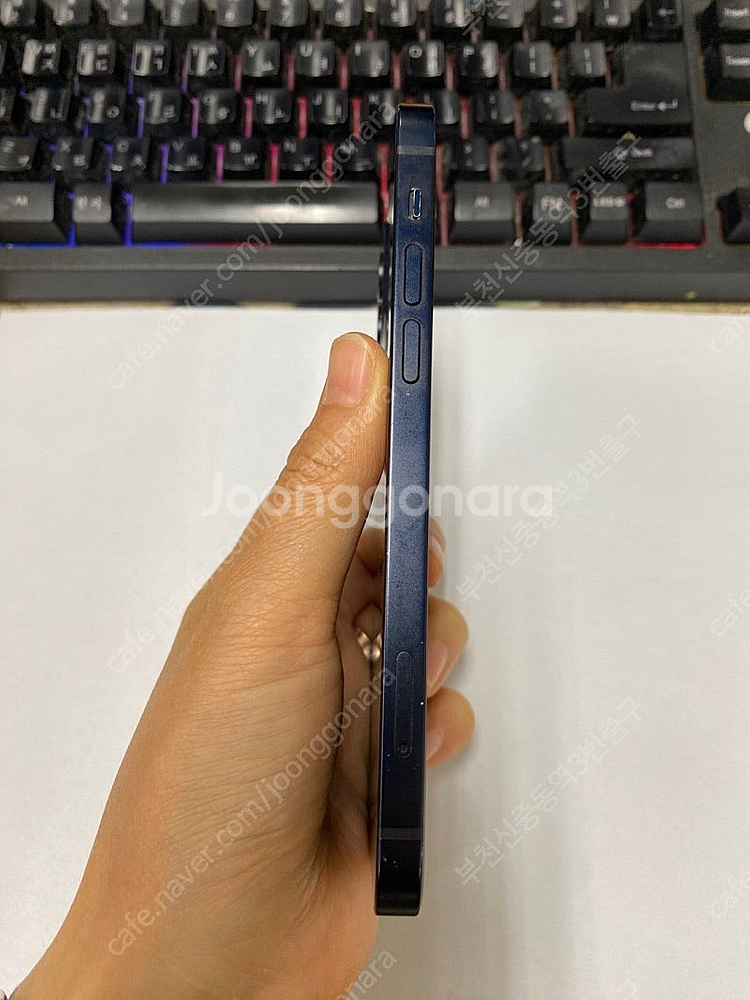 204391 아이폰12 블랙 액정SS급 64GB 무잔상...--4