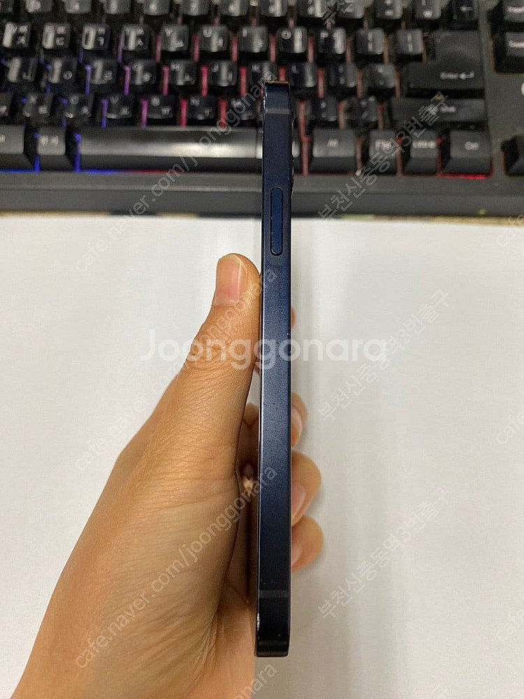 204391 아이폰12 블랙 액정SS급 64GB 무잔상...--5
