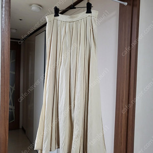 더캐시미어스커트팝니다(가격내림)