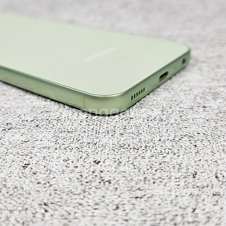 갤럭시 A24 그린 128GB S급 12만 판매합니다--3